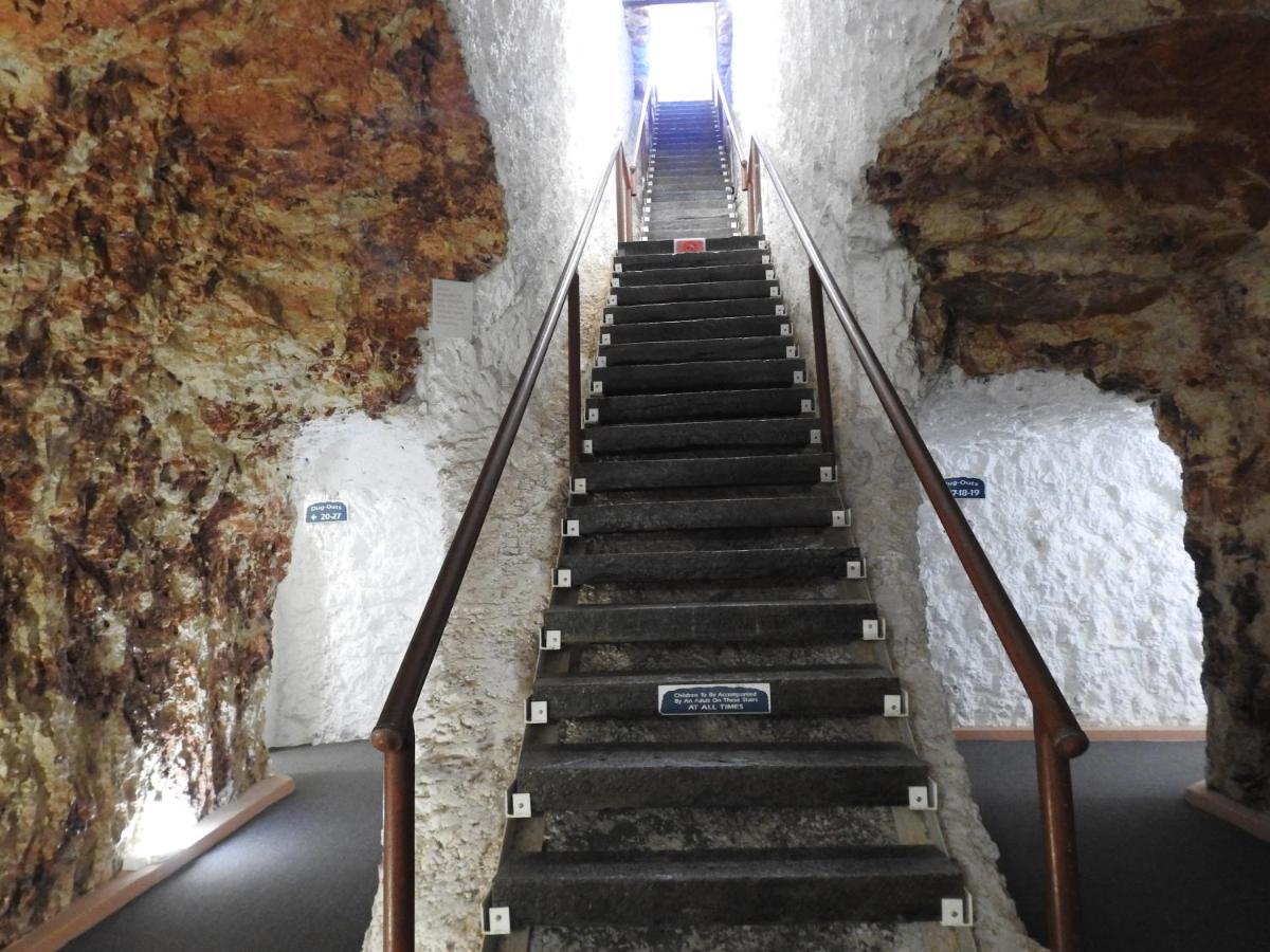 White Cliffs Underground Motel 外观 照片
